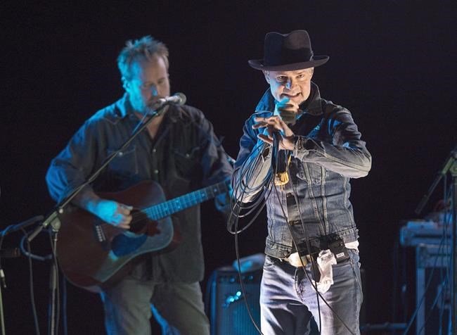 Gord Downie to receive Allan Slaight humanitarian award | iNFOnews.ca Gord Downie to receive Allan Slaight humanitarian award | iNFOnews.ca