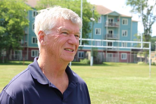 UNB player's 1966 punt finally recognized as longest in U Sports history | iNFOnews.ca