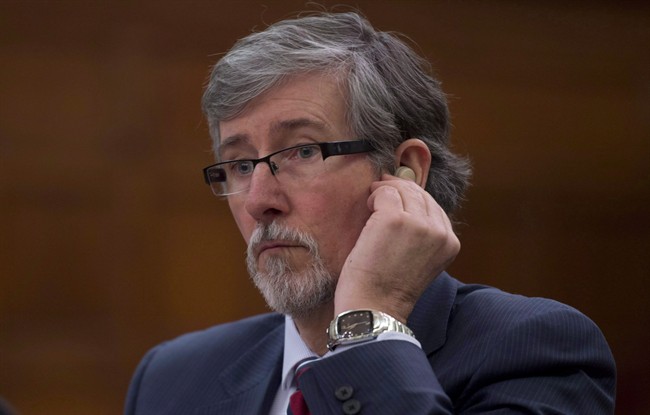 Privacy czar sees middle ground in fight over access to Internet customer info | iNFOnews.ca CP35688617