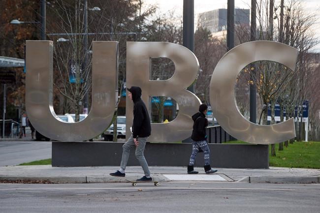 Liberals write off $200 million in student loans feds will never collect | iNFOnews.ca