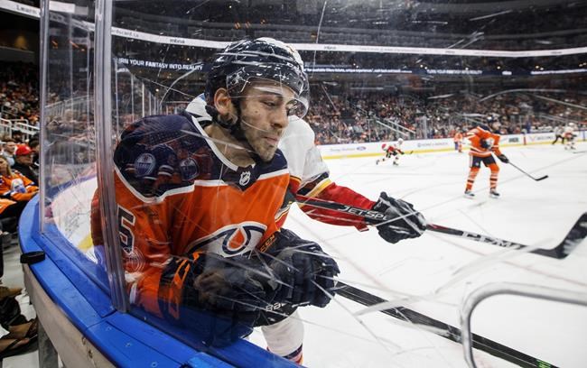 Oilers recall top prospect defenceman Evan Bouchard from Bakersfield | iNFOnews.ca