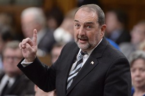 Envelopes with white powder found at offices of federal ministers in Quebec | iNFOnews.ca CP32162239