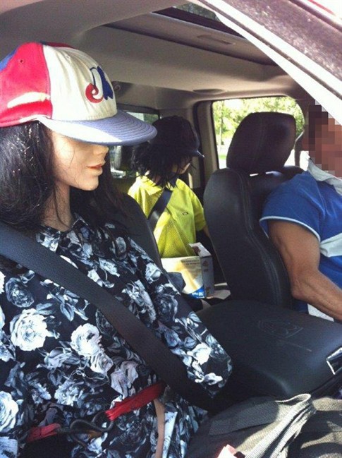 Police bust driver with two mannequins in truck in Toronto HOV lane | iNFOnews.ca Police bust driver with two mannequins in truck in Toronto HOV lane | iNFOnews.ca