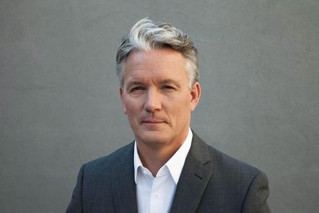 Art Gallery of Ontario names Julian Cox as its chief curator | iNFOnews.ca