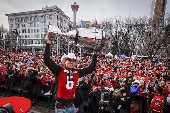 Grey Cup champion Calgary Stampeders retain services of five Canadians | iNFOnews.ca Grey Cup champion Calgary Stampeders retain services of five Canadians | iNFOnews.ca