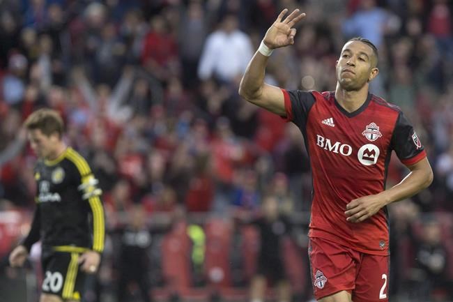 MLS Cup champion Toronto FC signs fullback Justin Morrow to extension | iNFOnews.ca