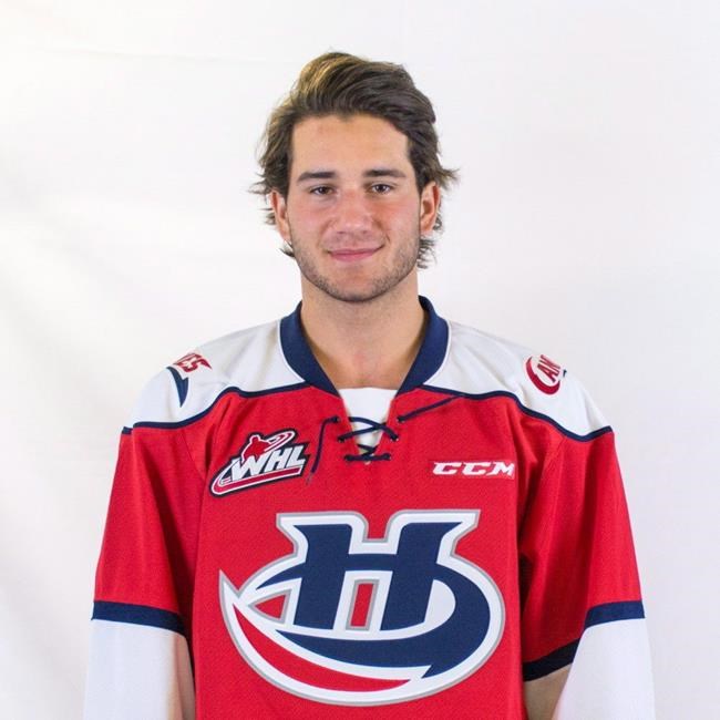 Hockey player burned by campfire out of a coma, fundraising underway for family | iNFOnews.ca