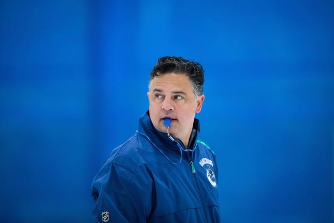 Vancouver Canucks looking for road wins to claw out clear playoff position | iNFOnews.ca CP2143313848