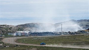 Military fretted over fumes from Iqaluit's 'dumpcano,' documents show | iNFOnews.ca CP30482488