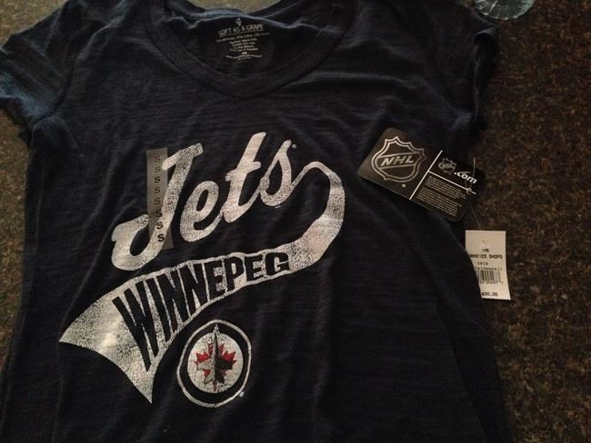 Winnepeg Jets T-shirt made by company licensed to sell NHL stock shocker for fan | iNFOnews.ca CP528137365