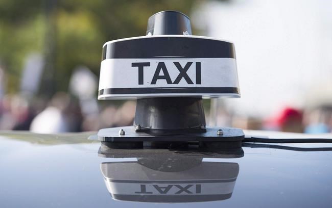 Quebec announces plan to compensate taxi drivers after Uber's arrival | iNFOnews.ca