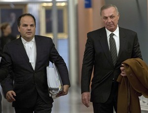 Final arguments Wednesday in civil suit pitting Guy Lafleur against Crown, cops | iNFOnews.ca CP31637815