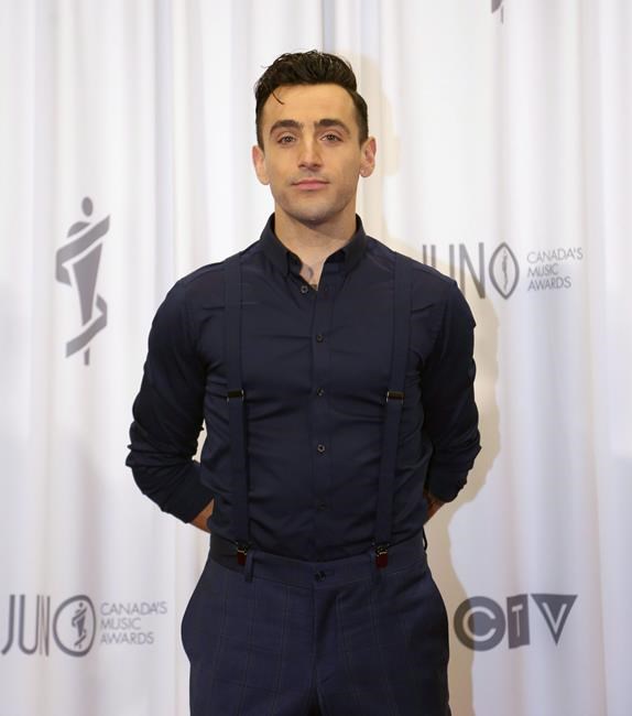 Sex crime unit investigating allegations against Hedley's Jacob Hoggard: police | iNFOnews.ca Sex crime unit investigating allegations against Hedley's Jacob Hoggard: police | iNFOnews.ca