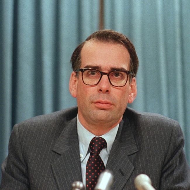 Former senator, Pierre Trudeau confidant Michael Pitfield, dead at 80 | iNFOnews.ca Former senator, Pierre Trudeau confidant Michael Pitfield, dead at 80 | iNFOnews.ca