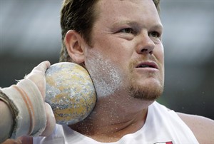 Long time coming: Canadian shot putter Armstrong finally getting Olympic bronze | iNFOnews.ca CP31855669