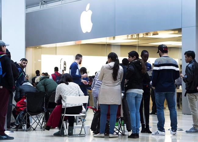 Higher gas prices help boost retail sales in September | iNFOnews.ca