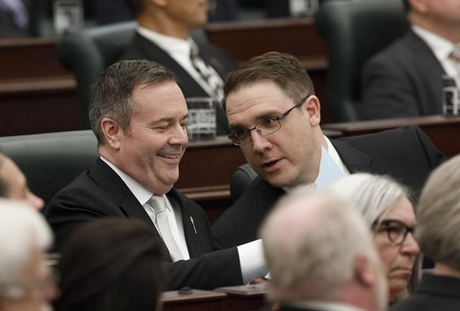 Teck Frontier mine not a 'political gift' from Ottawa: Alberta minister | iNFOnews.ca Teck Frontier mine not a 'political gift' from Ottawa: Alberta minister | iNFOnews.ca