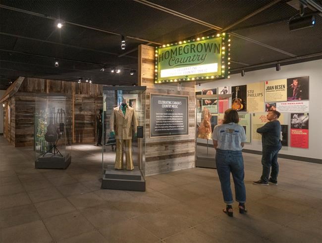 Giddy up Calgary: Country music exhibit to feature k.d. lang, Shania Twain outfits | iNFOnews.ca