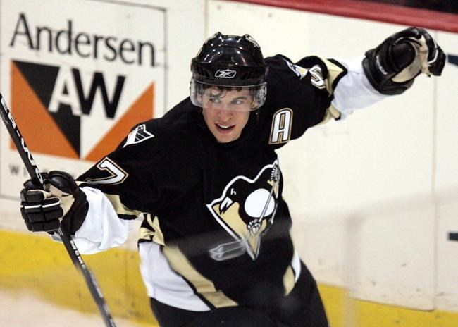 McDavid's chase for Crosby's best-in-the-world crown begins this season | iNFOnews.ca