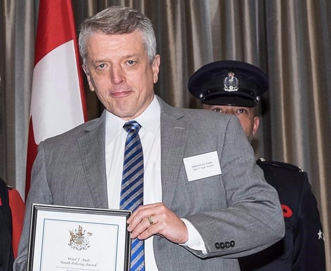 Vancouver officer apologizes for kissing girl, woman at sentencing hearing | iNFOnews.ca Vancouver officer apologizes for kissing girl, woman at sentencing hearing | iNFOnews.ca
