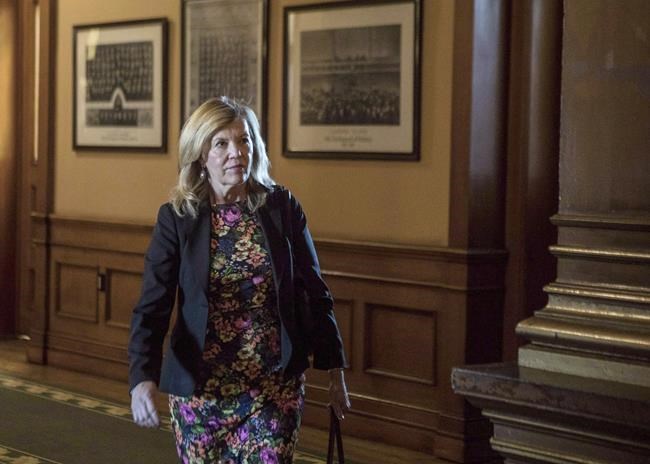 Government funding cut a financial blow for Ontario midwives, association says | iNFOnews.ca