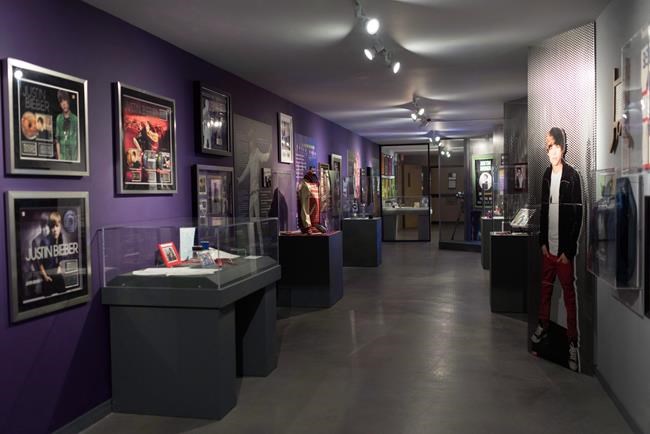 Justin Bieber's 'Steps to Stardom' hometown exhibit makes plans for a book | iNFOnews.ca