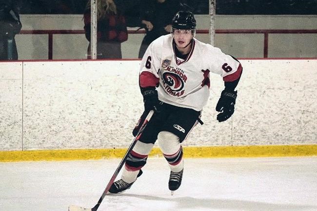 Father says teen hockey player paralyzed by on-ice collision inspired by support | iNFOnews.ca Father says teen hockey player paralyzed by on-ice collision inspired by support | iNFOnews.ca