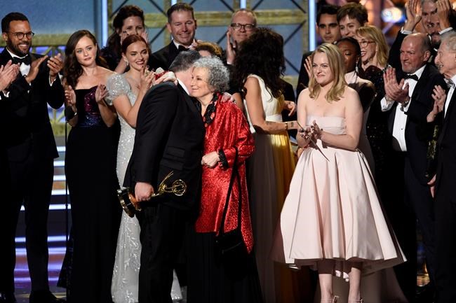 CanLit community celebrates success of 'The Handmaid's Tale' after Emmys | iNFOnews.ca CP768665161