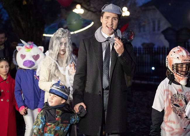 After blackface scandal, Trudeau shuns photo ops of trick or treating | iNFOnews.ca