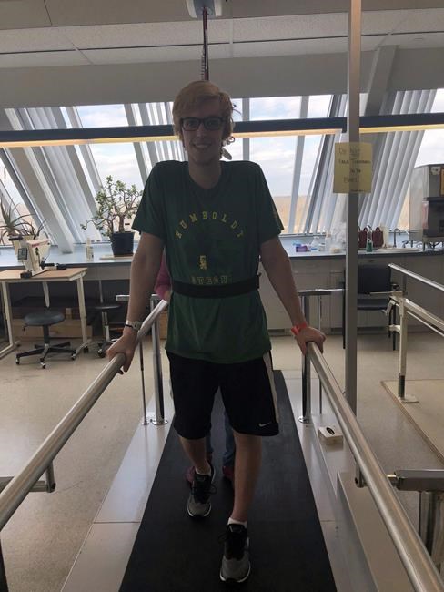 Humboldt Broncos player released from Saskatoon hospital, plans to graduate | iNFOnews.ca