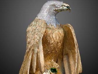 Battle over insurance payout for missing gold and diamond-covered eagle statue | iNFOnews.ca