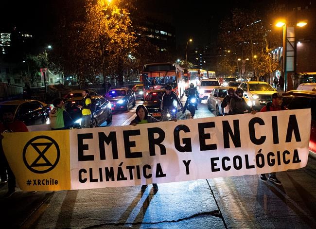 Quebec environmental activists adopt civil disobedience to get climate action | iNFOnews.ca