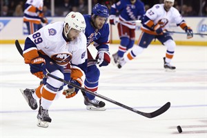 Benning says Canucks didn't want to give up youth, picks for high-priced UFAs | iNFOnews.ca CP32117745