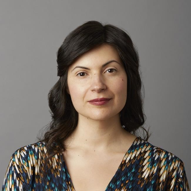 Mona Awad wins $40,000 Amazon.ca First Novel Award | iNFOnews.ca Mona Awad wins $40,000 Amazon.ca First Novel Award | iNFOnews.ca