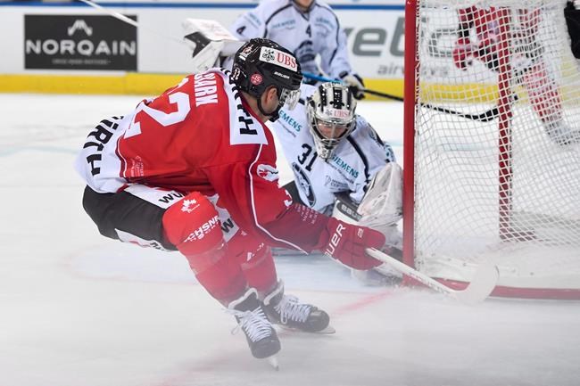 Like a fine wine: Winnipeg native's European hockey journey pays off | iNFOnews.ca CP550832570
