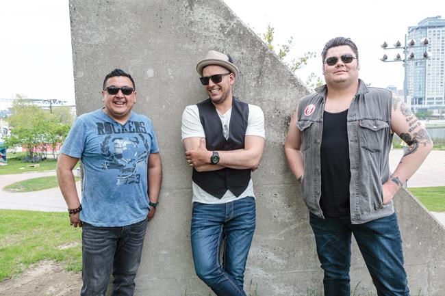 Attawapiskat band Midnight Shine covers Neil Young's 'Heart of Gold,' partly in Cree | iNFOnews.ca