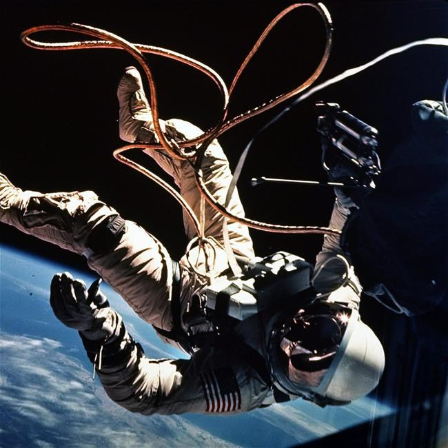 Cdn military program seeking help to find and take out waste in space | iNFOnews.ca