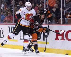 Calgary Flames sellers at trade deadline but still hoping for playoff berth | iNFOnews.ca CP32119816