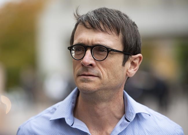 RCMP intelligence official faces new charges in secrecy case | iNFOnews.ca