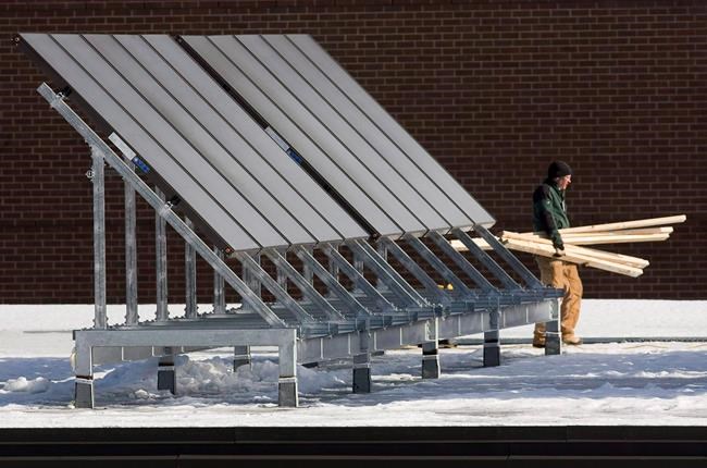 Three Canadian solar panel manufacturers sue U.S. over 30 per cent tariffs | iNFOnews.ca