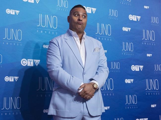 Russell Peters helps take down alleged jewelry thief in New York City | iNFOnews.ca