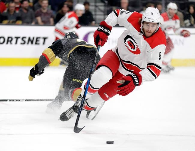 Calgary Flames, defencman Noah Hanifin agree to six-year contract | iNFOnews.ca