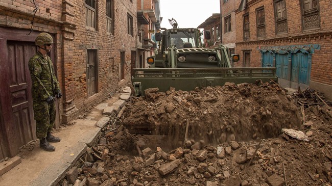 DART packing up, heading home from Nepal after last month's devastating quakes | iNFOnews.ca CP33271944