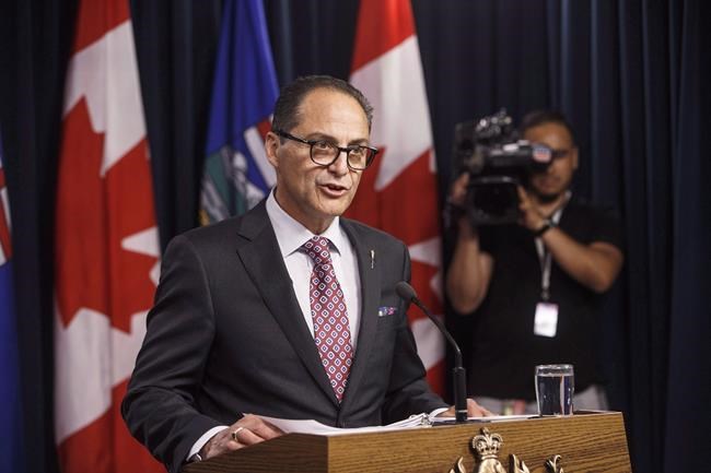 Alberta premier Rachel Notley, cabinet to talk budget, spending at Banff retreat | iNFOnews.ca