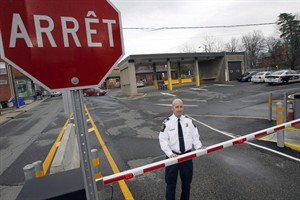 Snakes, mice, lack of shelter among hazards that plague small border posts | iNFOnews.ca CP32404379
