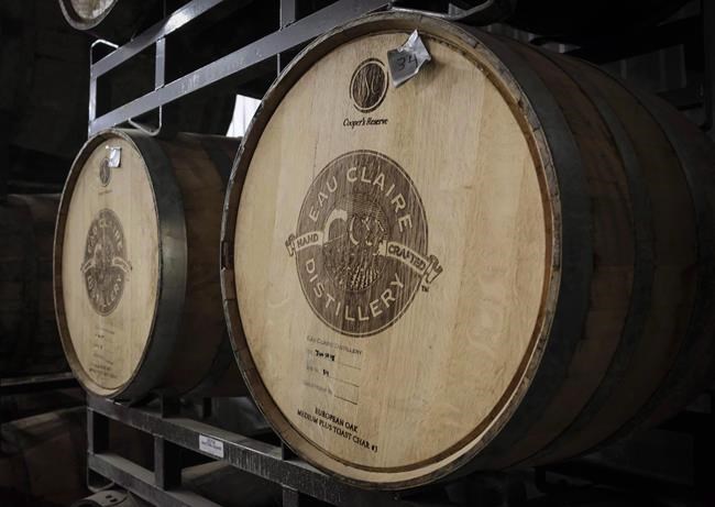 Whisky vs. bourbon: Canadian distillers wary of a cross-border tariff showdown | iNFOnews.ca