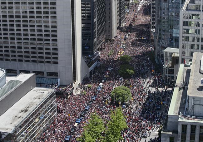 Toronto defends how sick baby was helped at Raptors parade, infant later died | iNFOnews.ca Toronto defends how sick baby was helped at Raptors parade, infant later died | iNFOnews.ca