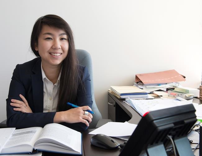 Working women bearing more of the breadwinning burden, 2016 census shows | iNFOnews.ca