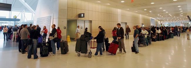 Canadian airports face longer security lines without more funding, say experts | iNFOnews.ca Canadian airports face longer security lines without more funding, say experts | iNFOnews.ca