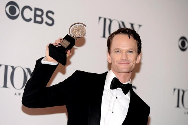 From wood to crystal and gold, stars weigh in on their favourite award statuettes | iNFOnews.ca From wood to crystal and gold, stars weigh in on their favourite award statuettes | iNFOnews.ca